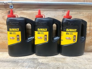 lot 54 image: DeWalt Red Chalk 2.5 LB lot of 3