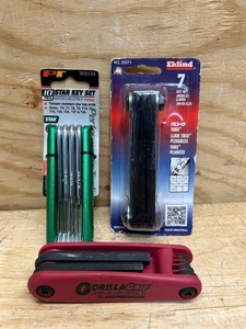 lot 132 image: Different Key Sets (lot of 3)