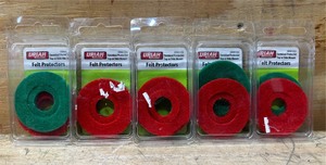 lot 159 image: Uriah Felt Protectors lot of 5