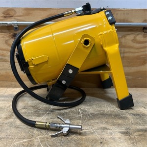 lot 180 image: Forcome Foot Operated Grease Pump