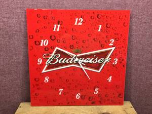 lot 101 image: Acrylic Budweiser - Battery Op Clock - 16x16 Works