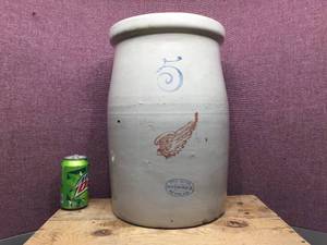 lot 128 image: Vintage Redwing 5 Gallon Butter Churn - Large Wing - Decent