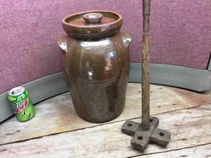 lot 140 image: Early #3 Butter Churn - Pre Redwing - MN Stoneware