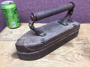 lot 147 image: Antique - American Electrical Heater Co. - Iron No. 16-P