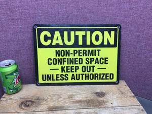 lot 151 image: Vintage Caution Sign - 14 x 10 Steel