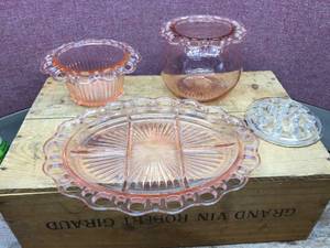 lot 173 image: 3 Pc Pink Depression - Open Lace - Good