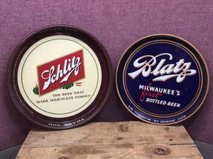 lot 186 image: Vintage Schlitz and Blatz - Beer Trays - Decent
