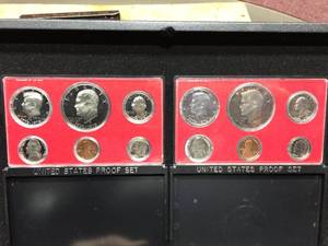 lot 196 image: (2) Bicentennial U.S. Proof Set 1776-1976