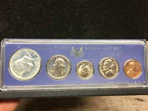 lot 199 image: 1967 United States Special Mint Set