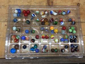lot 205 image: Vintage Marbles - German Swirl - Great Colors