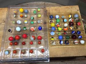 lot 216 image: Vintage Marbles with Several Shooters - Multiple ColorsStyles