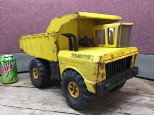 lot 228 image: Classic Tonka - Mighty Dump Truck