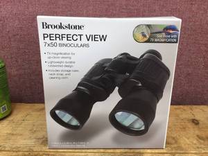 lot 258 image: Brookstone Perfect View 7x50 Binoculars