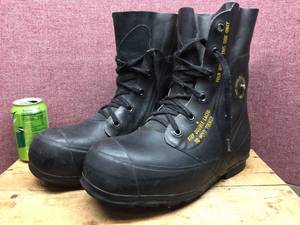 lot 305 image: Bristolite - Sz 10W Military Mickey MouseBunny Boots