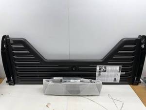 lot 4 image: STROMBERG CARLSON LOUVERED TAILGATE