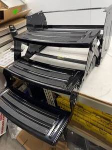 lot 10 image: LIPPERT RV STEPS