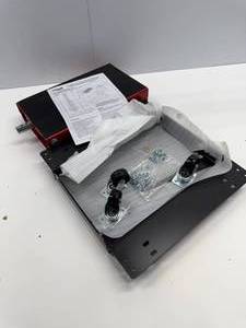 lot 79 image: EXTREME MAX MOTORCYCLE SCISSOR JACK - MISSING CASTER