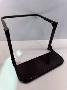 lot 120 image: EXTREME MAX TIRE STEP