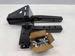 lot 137 image: EXTREME MAX SPARE TIRE CARRIER