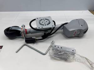 lot 147 image: EXTREME MAX ELECTRIC MARINE TONGUE JACK