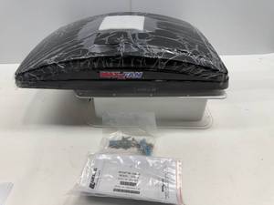 lot 173 image: MAXXFAN RV EXHAUST FAN