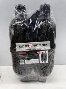 lot 195 image: EXTREME MAX BOAT FENDERS