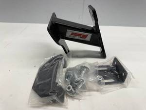 lot 207 image: EXTREME MAX 3-WAY LAWN TRACTOR HITCH