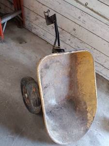 lot 12 image: Used Two-Wheel Utility Yard Cart with Metal Frame