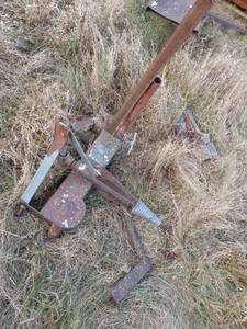 lot 33 image: Bark Buster Wood Splitter Heavy Duty Steel