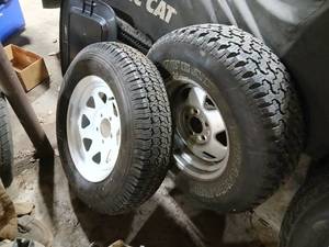 lot 102 image: Pair of P22575R15 Tires on White Steel Rims