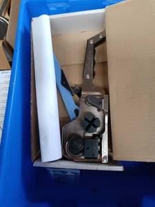lot 105 image: Uline H-771 Manual Combo Tool for Strapping