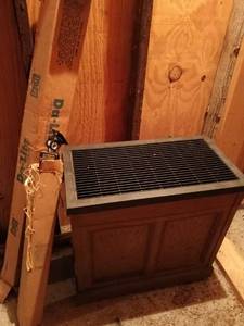 lot 173 image: Console Humidifier with Extra Filters