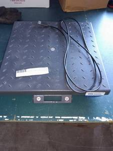 lot 89 image: Fairbanks Industrial Digital Floor Scale with USB Cable
