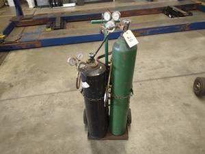 lot 25 image: Harris OxyAcetylene Torch Set with...