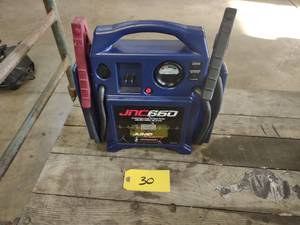 lot 30 image: Jump n Carry Jumper Pack, Works...