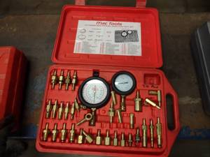 lot 48 image: Mac Fuel Injection Test Set...