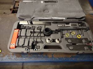lot 51 image: OTC 6688 GM 6 Cyl. Cam Tool...
