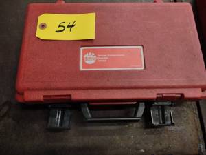 lot 54 image: Mac CT155 Deluxe Compression Test K...