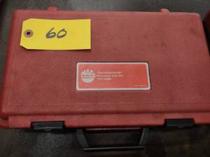 lot 60 image: Mac TPT460M Transmission Oil Pressu...