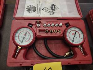lot 60 image: Mac TPT460M Transmission Oil Pressu...