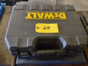 lot 64 image: Dewalt Heat Gun...