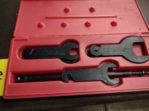 lot 98 image: Mac Fan Clutch Wrench Set...