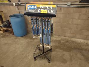 lot 114 image: Splash Wiper Center...