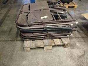 lot 170 image: (14) Folding Chairs...