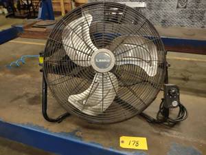 lot 178 image: Lasko 18 Fan...