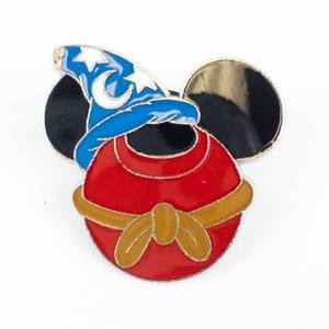 lot 15 image: Mickey Mouse Enamel Pin - Disney