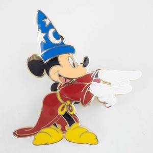lot 38 image: Disney Pin - Mickey Mouse as Sorcerer Apprentice (Fantasia)