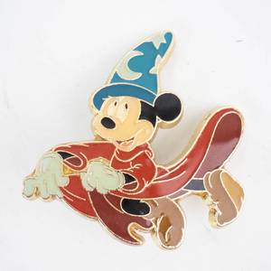 lot 63 image: Disney Mickey Sorcerer Pin - Fantasia