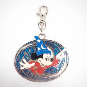 lot 113 image: Mickey Mouse Sorcerer Hat Keychain - Disney Charm