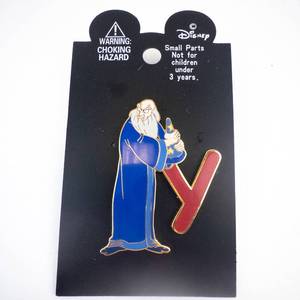 lot 124 image: Disney Pin - Wizard in Blue Robe with Red Y